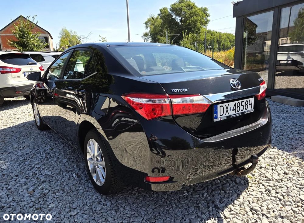 Toyota Corolla 1.6 Prestige EU6 - 13