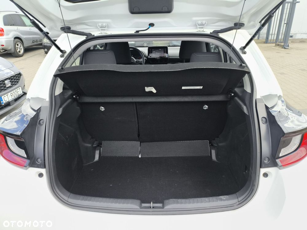 Toyota Yaris - 13