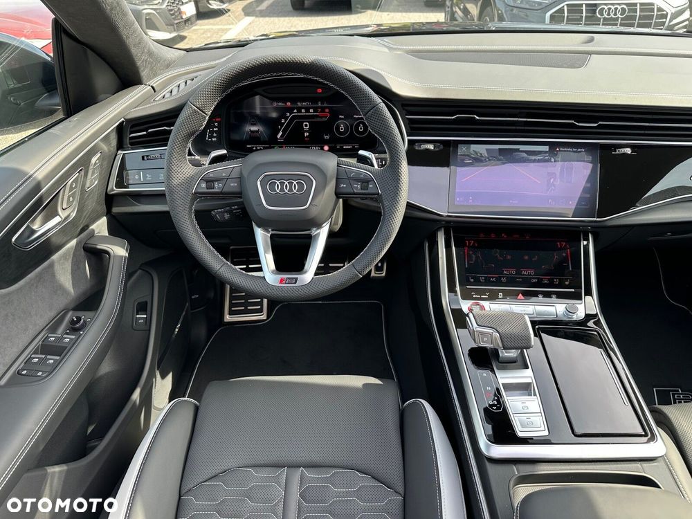 Audi RS Q8 - 18