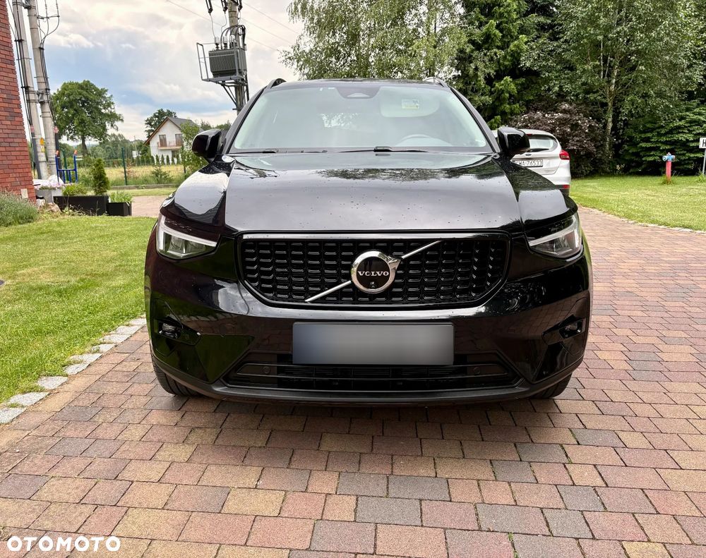 Volvo XC 40 B5 AWD Ultimate Dark - 2