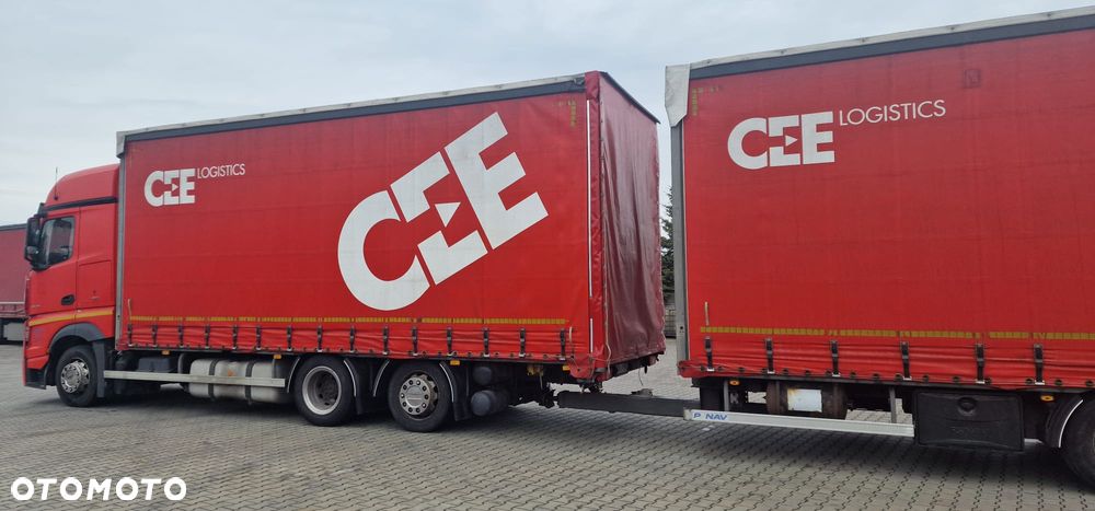 Mercedes-Benz ACTROS - 3