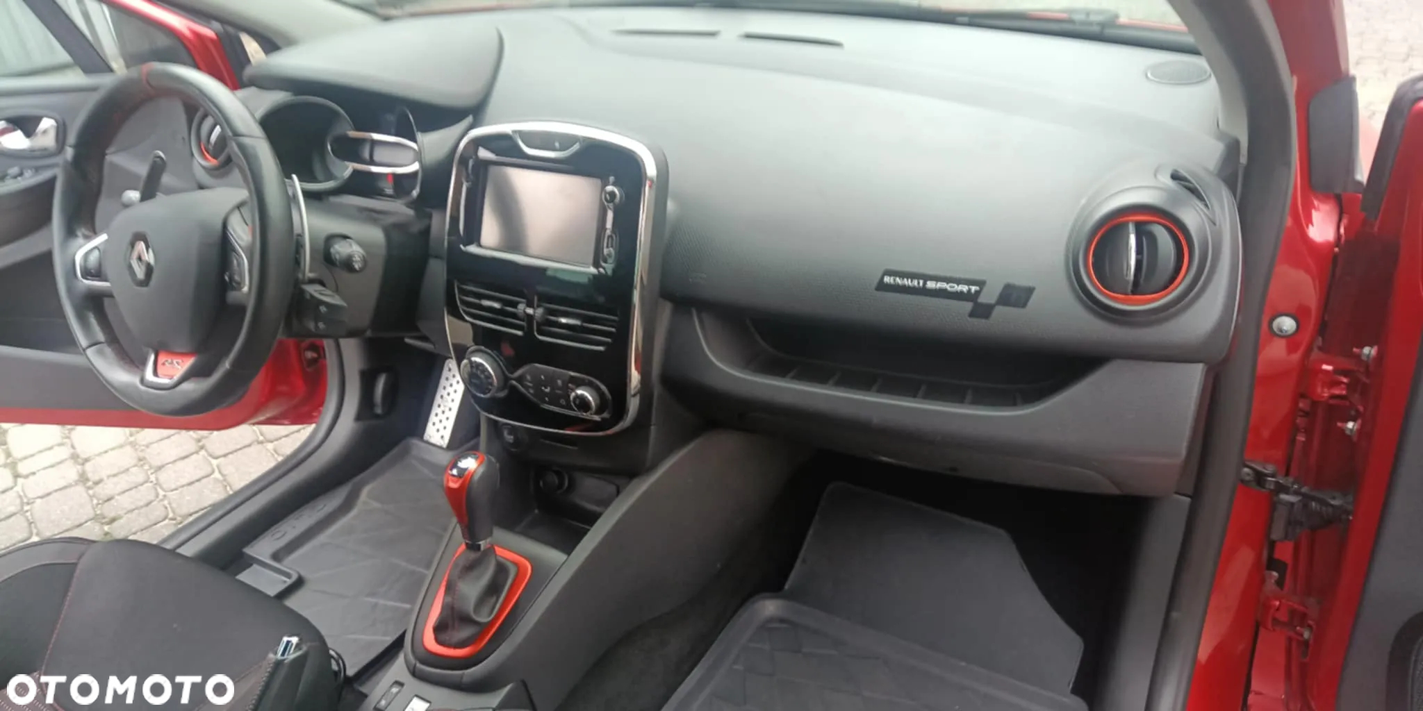 Renault Clio 1.6 Turbo R.S EDC Sport - 7