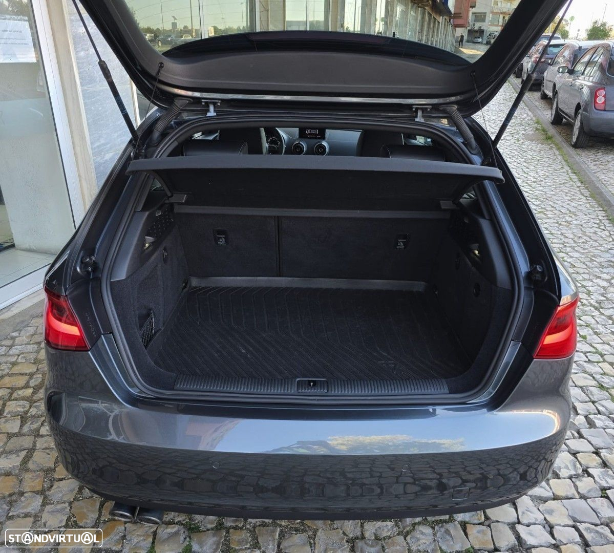 Audi A3 2.0 TDI quattro S line Sport Pack - 35