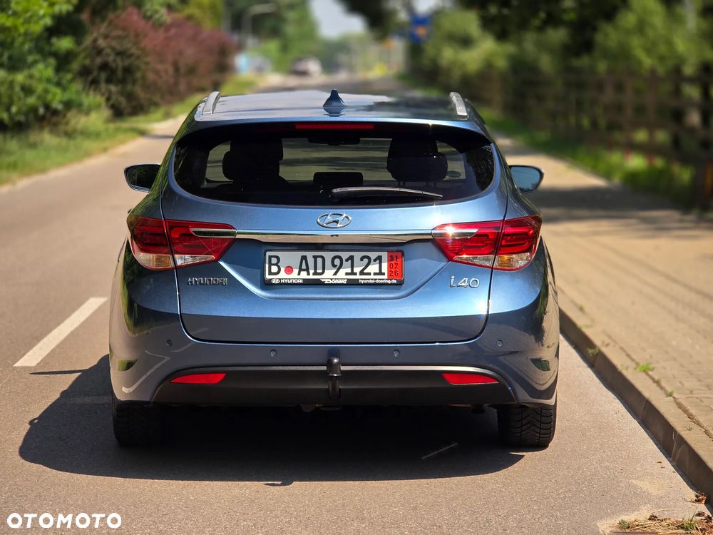 Hyundai i40 Kombi blue 1.6 Family+ - 17