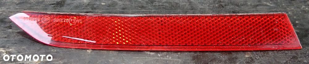 ODBLASK ZDERZAKA TYŁ PRAWY LEWY KOMPLET 3G0945103A 3G0945106A  VW PASSAT B8 KOMBI - 1