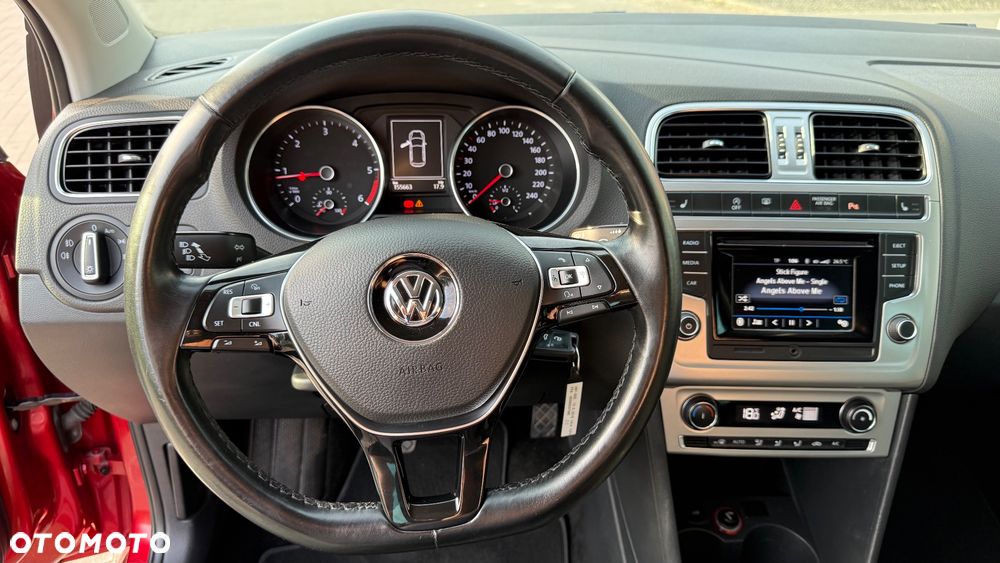 Volkswagen Polo 1.4 TDI Blue Motion Technology Lounge - 5