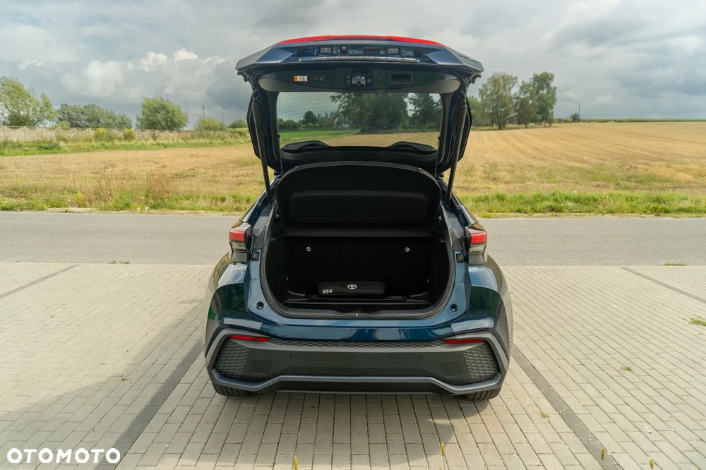 Toyota C-HR - 12