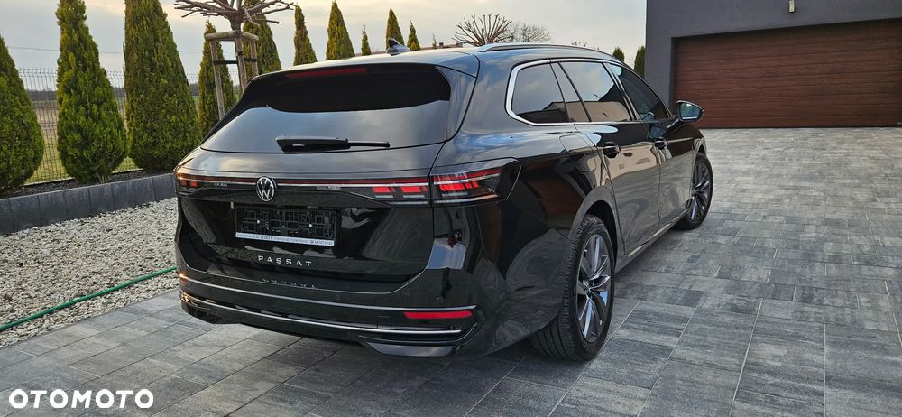 Volkswagen Passat 2.0 TDI SCR DSG Elegance - 4