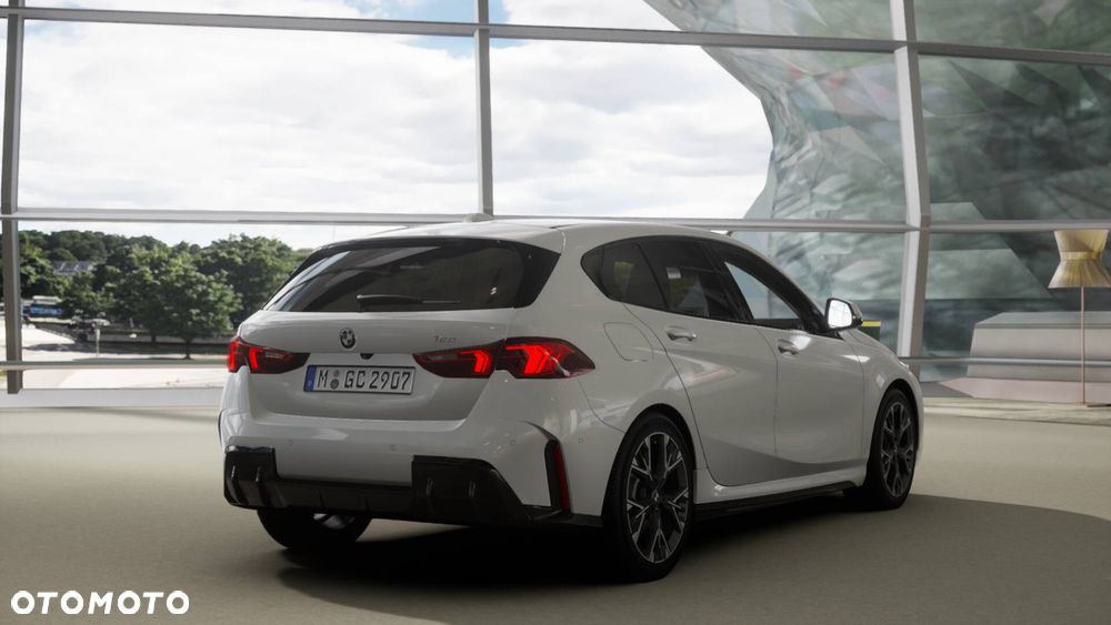 BMW Seria 1 120 mHEV - 11