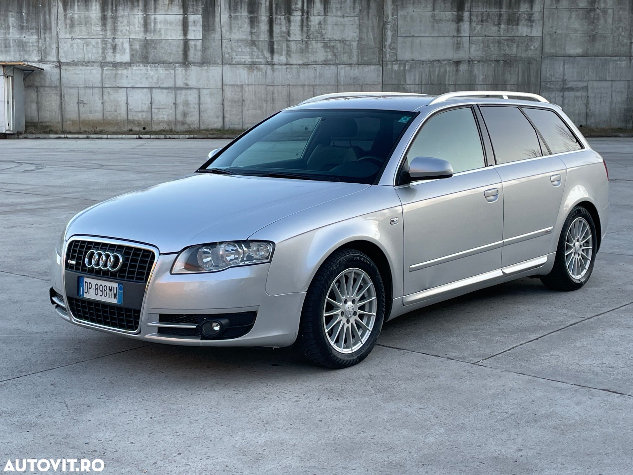 Audi A4 - 1