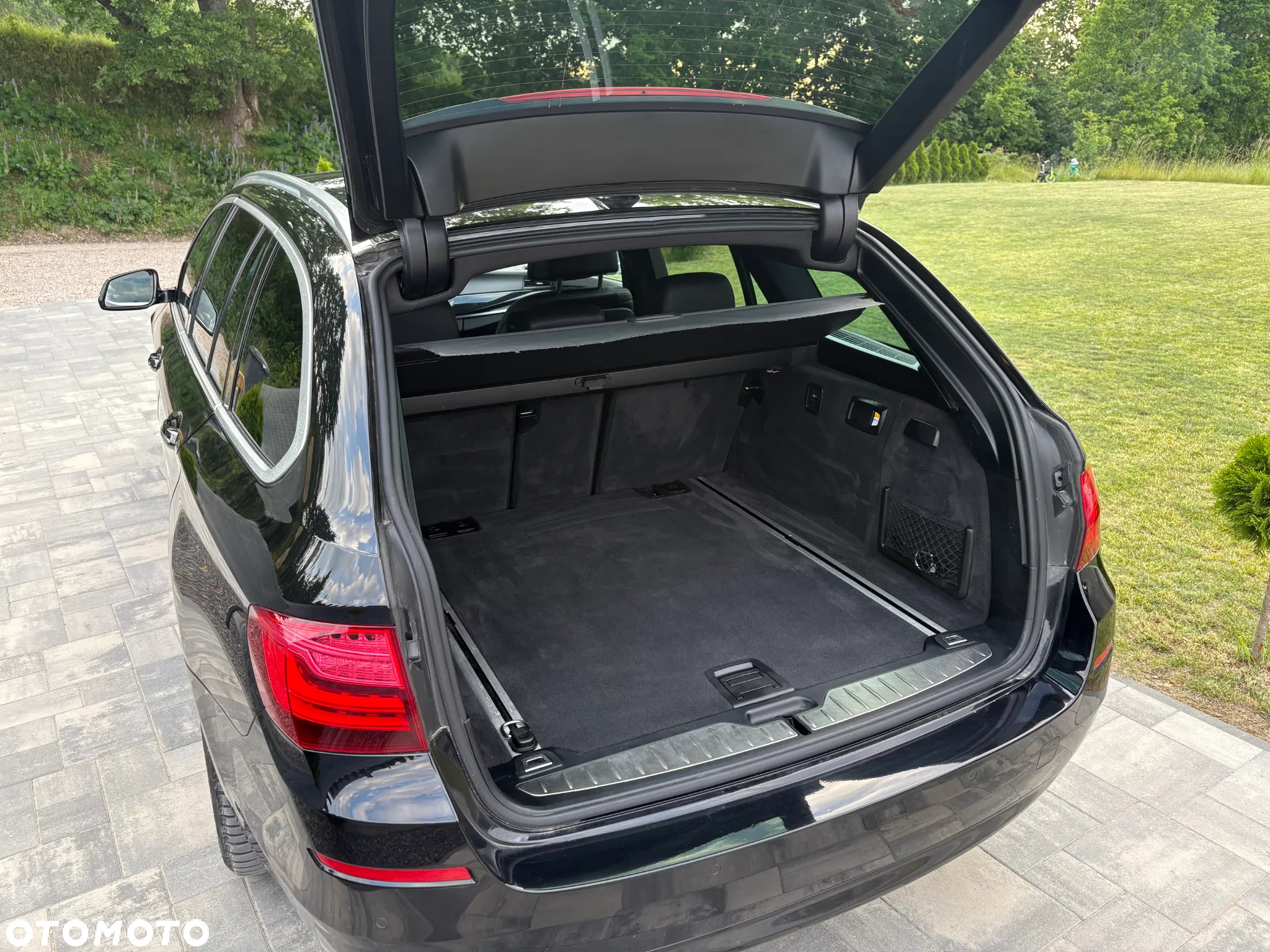 BMW Seria 5 525d xDrive Luxury Line - 29