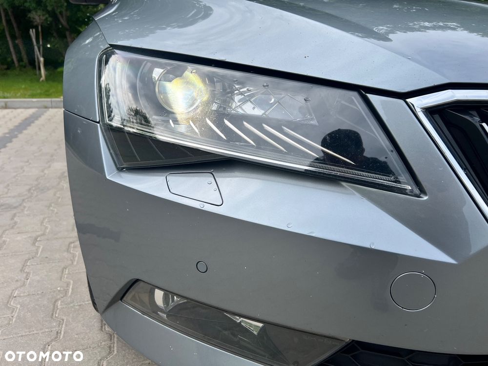 Skoda Superb 2.0 TDI Ambition - 4