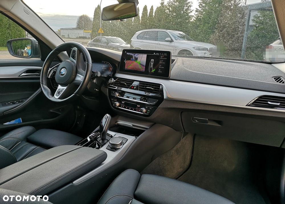 BMW Seria 5 520d Sport Line - 20