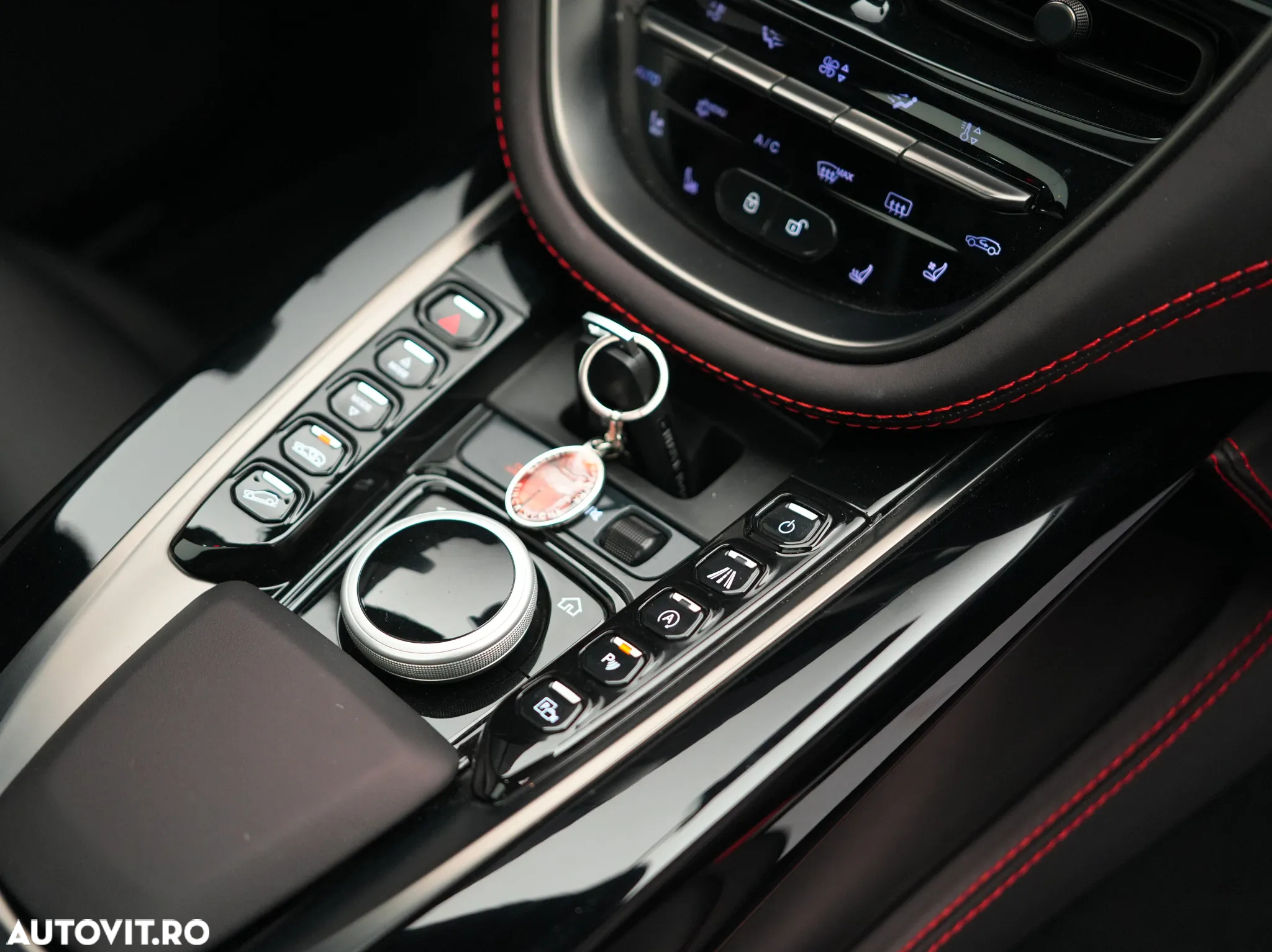 Aston Martin DBX Standard - 17