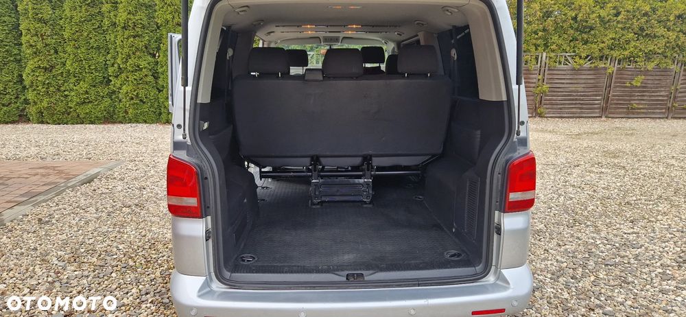 Volkswagen Caravelle - 13