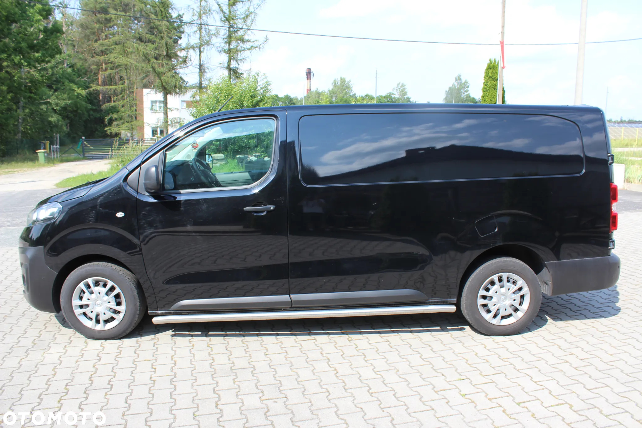 Opel Vivaro - 8