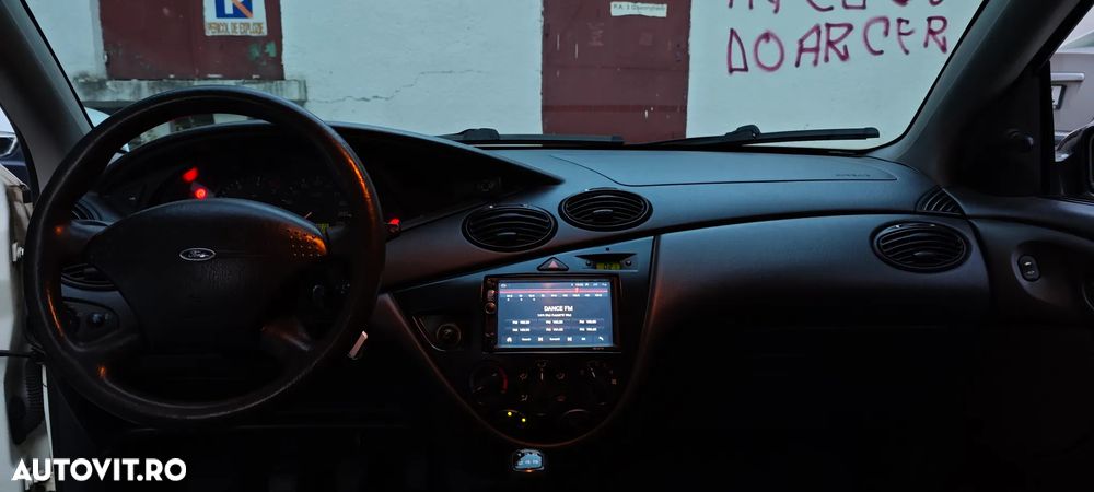 Ford Focus Wagon 1.8TD - 18