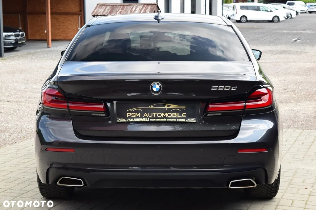 BMW Seria 5 520d Efficient Dynamics - 11