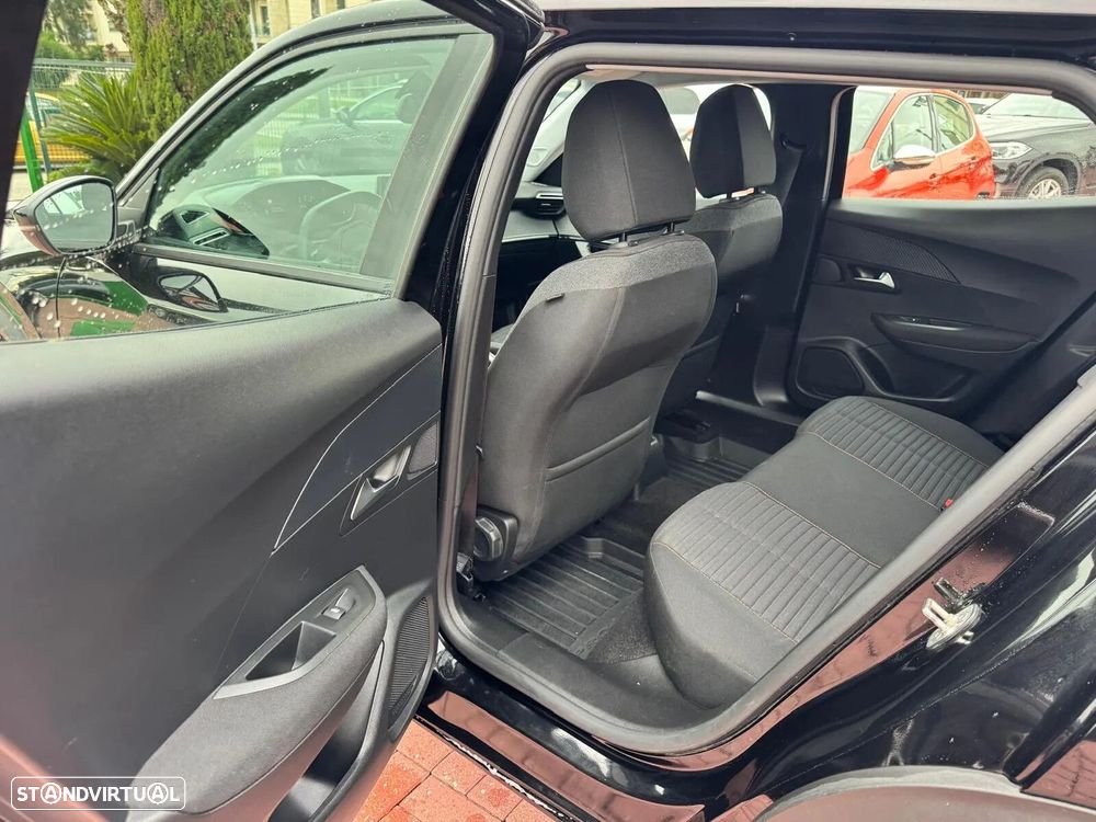Peugeot 2008 1.2 PureTech Active Pack - 11