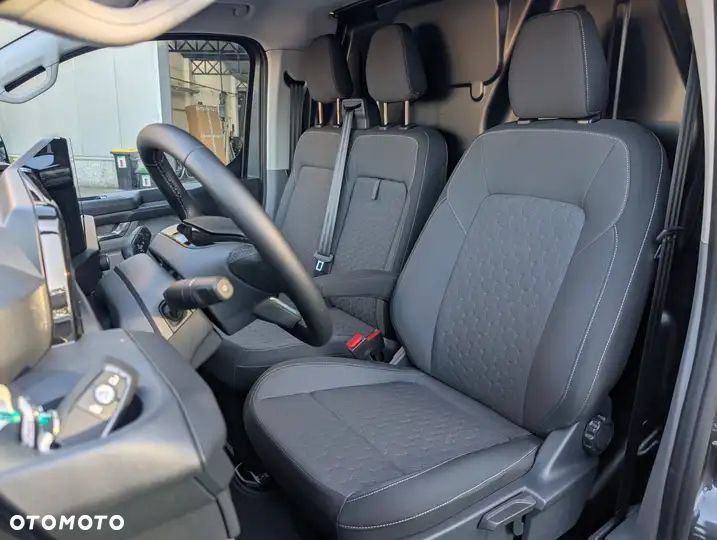 Ford Transit Custom Van L2 136KM Limited - 14