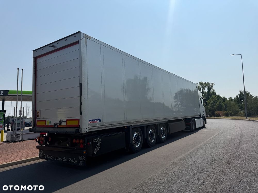 Schmitz Cargobull Izoterma kontener schmitz oś podnoszona i oś skrętna sprowadzona z Niemiec idealny stan 2x paleciara