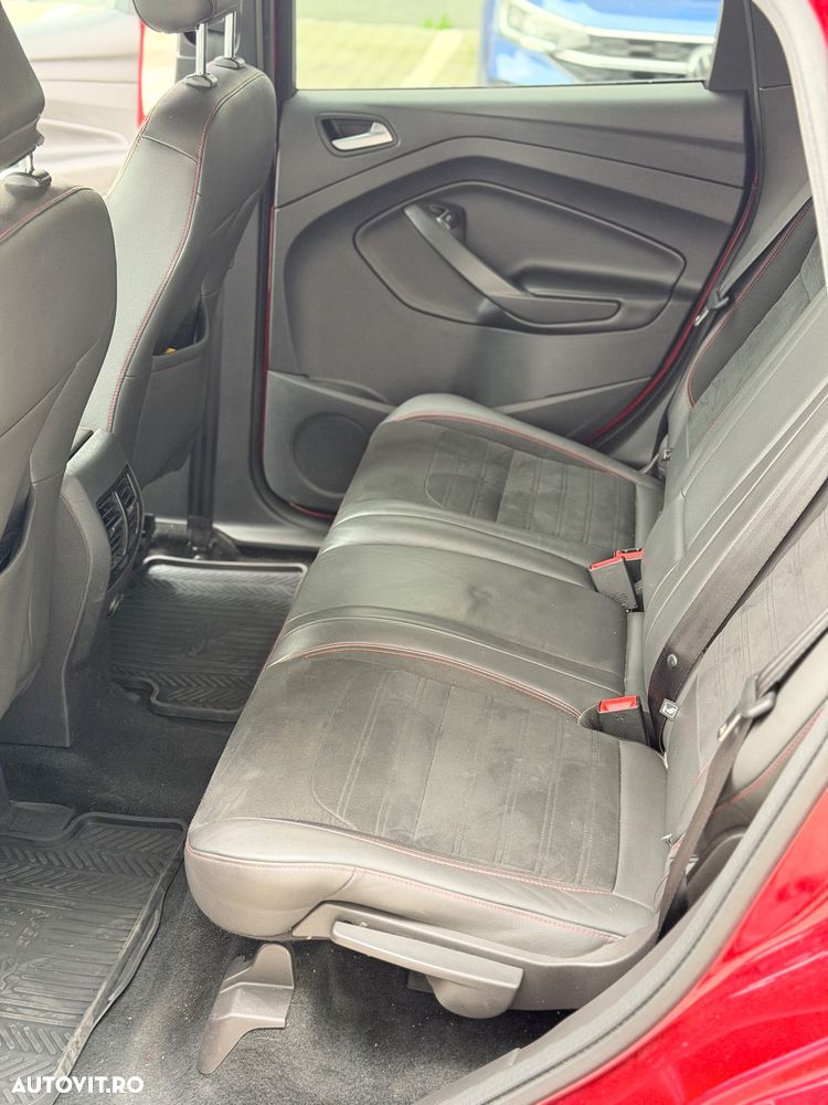 Ford Kuga 2.0 TDCi 4x4 ST-Line - 10