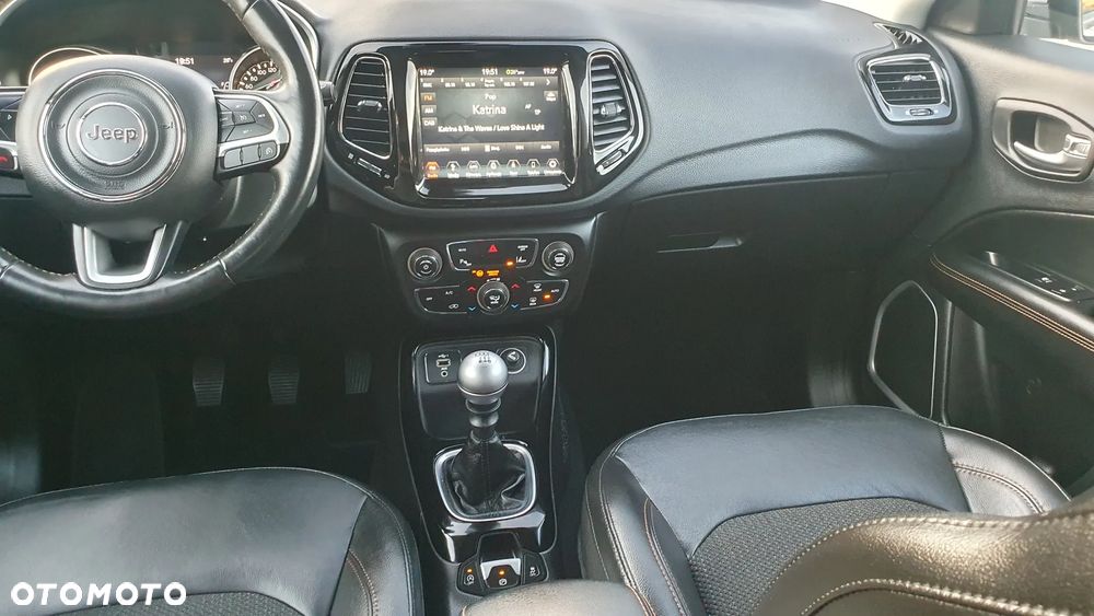 Jeep Compass - 11