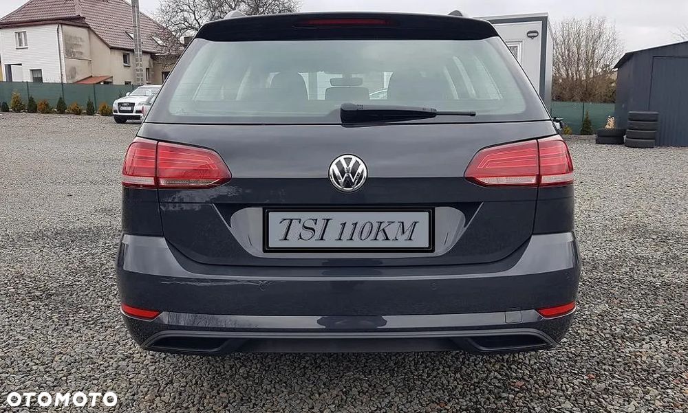 Volkswagen Golf Variant - 11