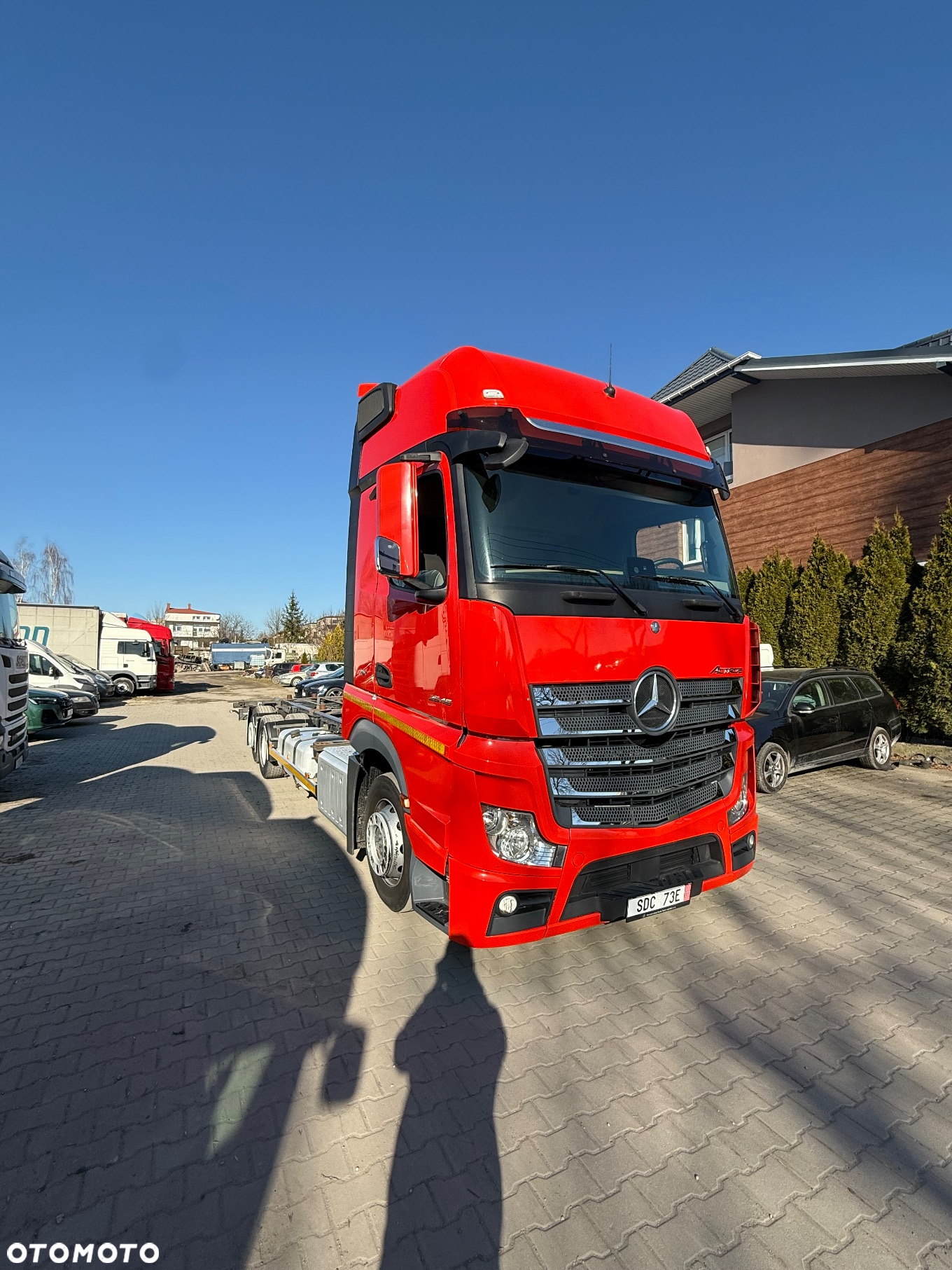 Mercedes-Benz Actros 2545 GigaSpace LowDeck - 2