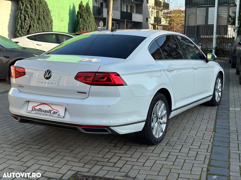 Volkswagen Passat 2.0 TSI OPF DSG 4Motion Elegance - 4