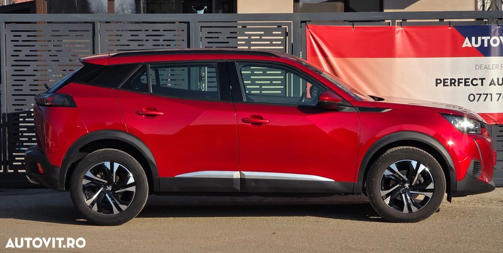 Peugeot 2008 PureTech 130 EAT8 GT Pack - 5