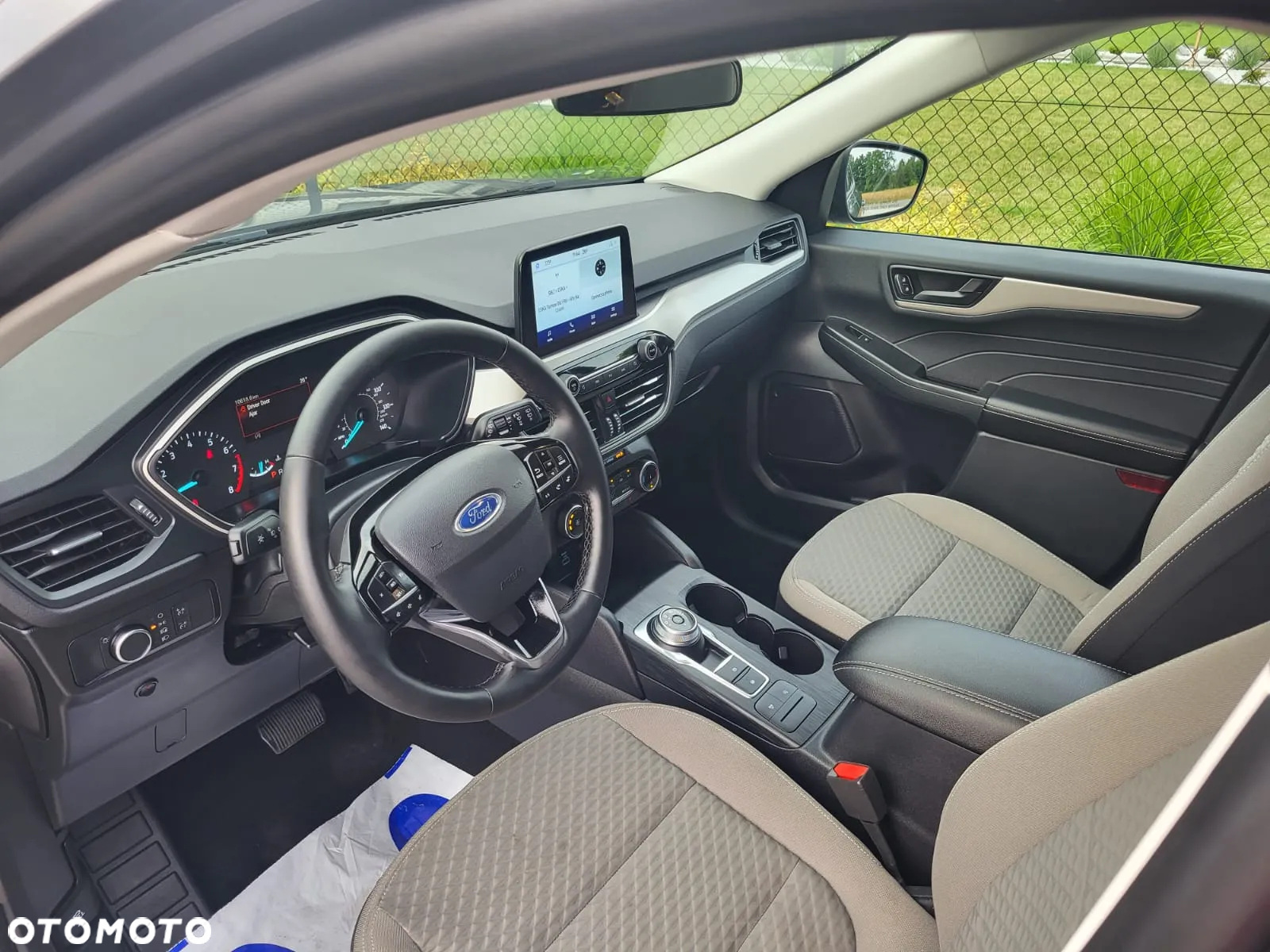 Ford Kuga - 23