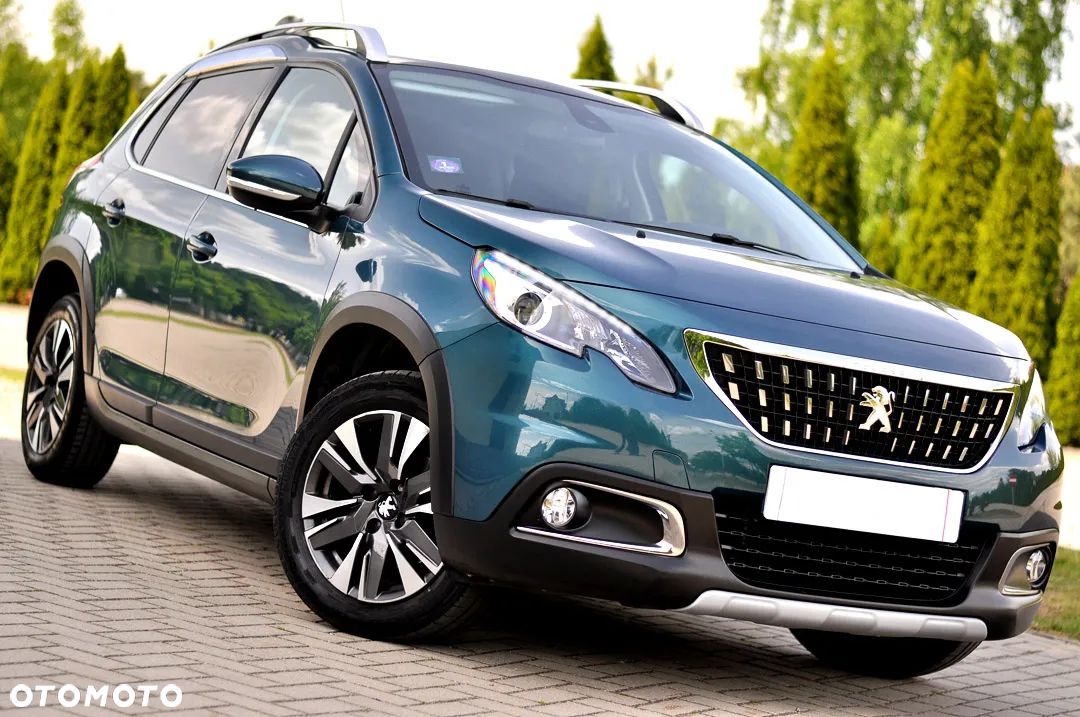 Peugeot 2008 1.2 Pure Tech GPF Allure S&S - 1