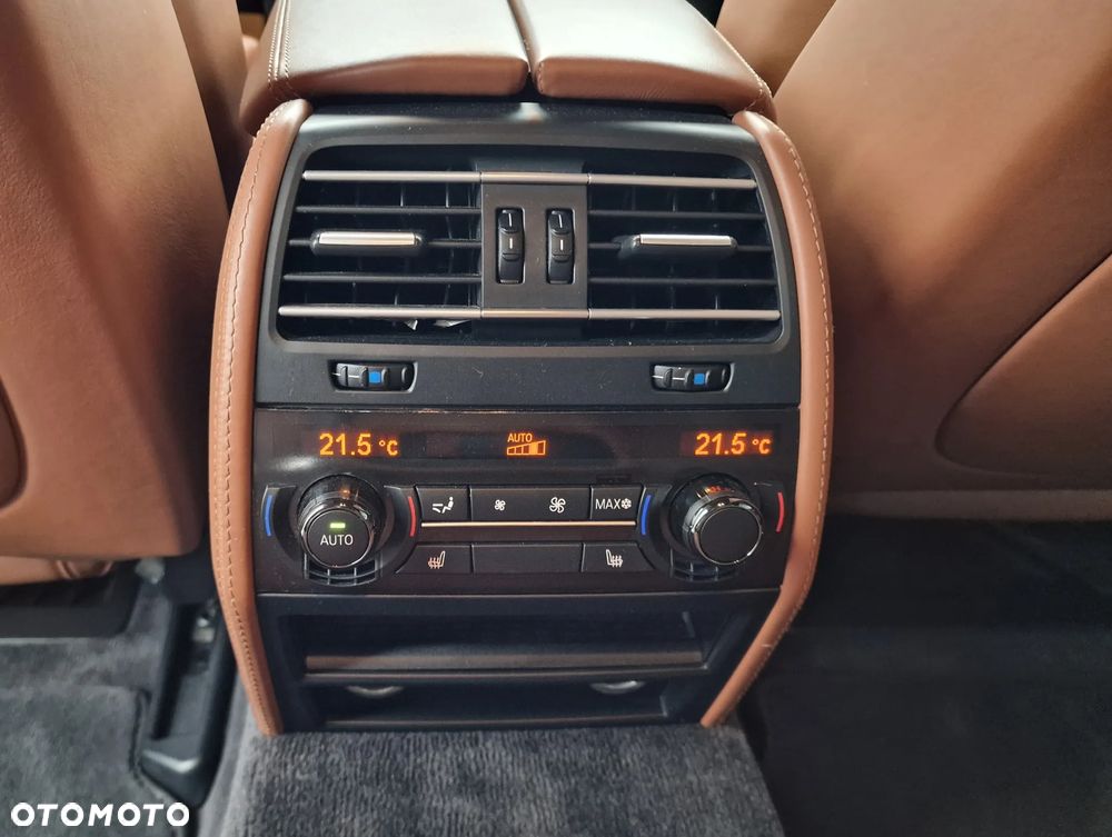 BMW Seria 7 740d xDrive - 21