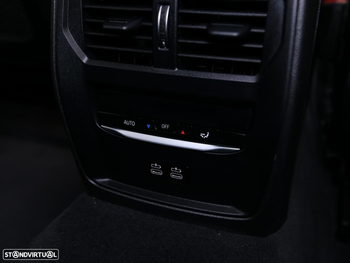 BMW 330 e Touring Pack M Auto - 29