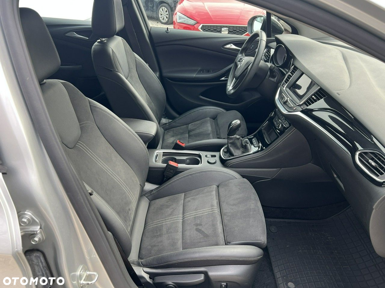 Opel Astra V 1.2 T Elegance S&S - 15