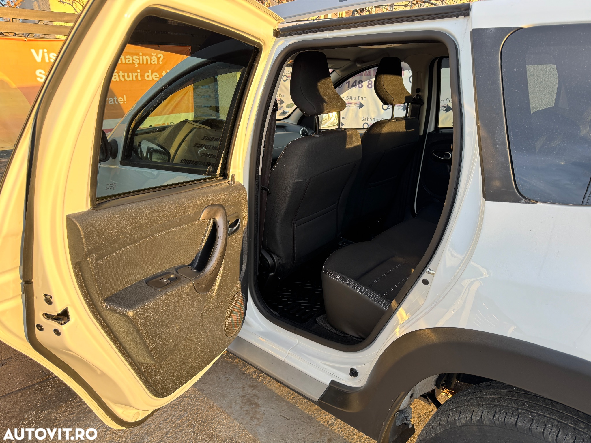 Dacia Duster dCi 110 FAP 4x4 Blackshadow - 12