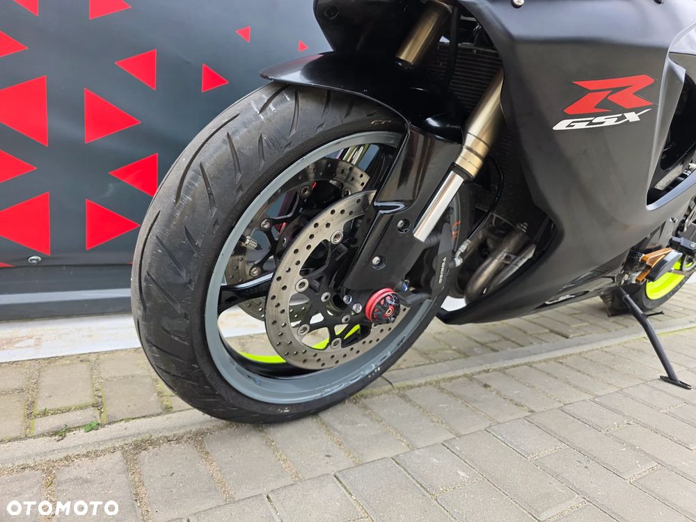 Suzuki GSX-R - 16