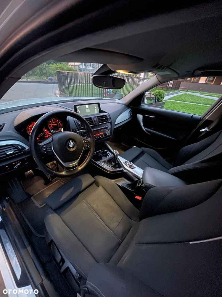 BMW Seria 1 118i Sport Line - 15