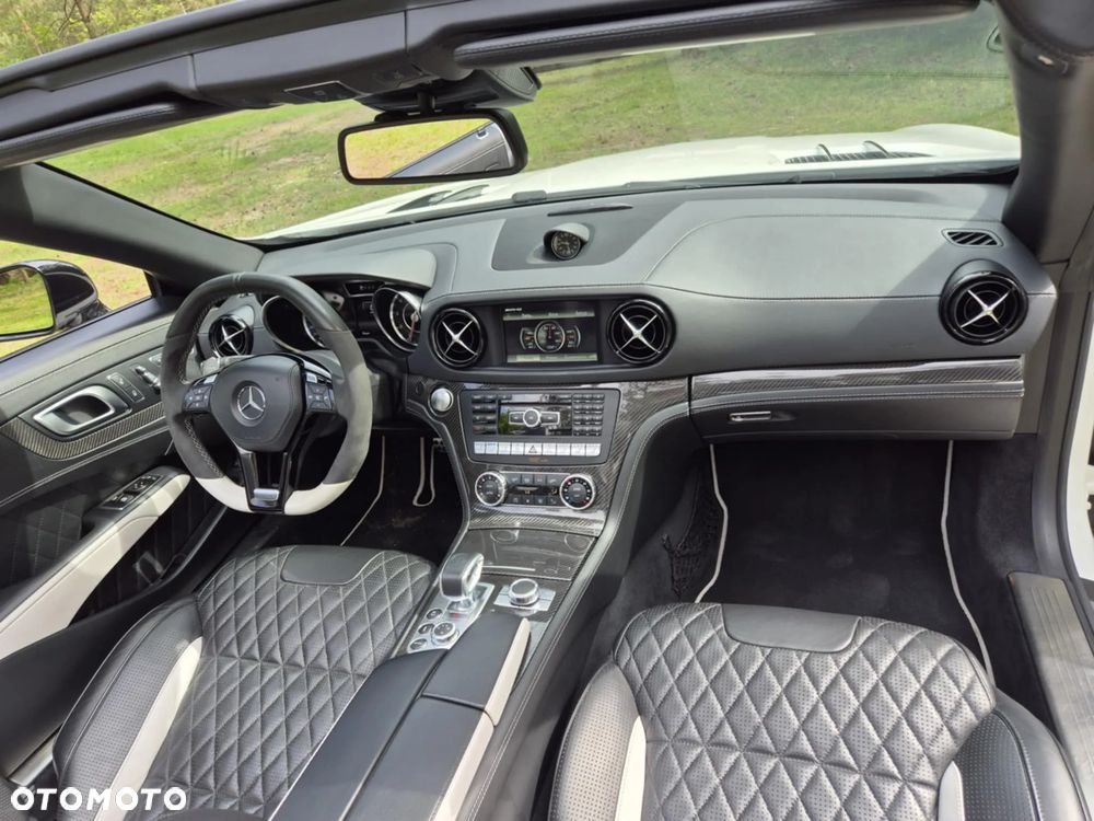 Mercedes-Benz SL 63 AMG AMG Speedshift 7G-MCT 2LOOK Edition - 25