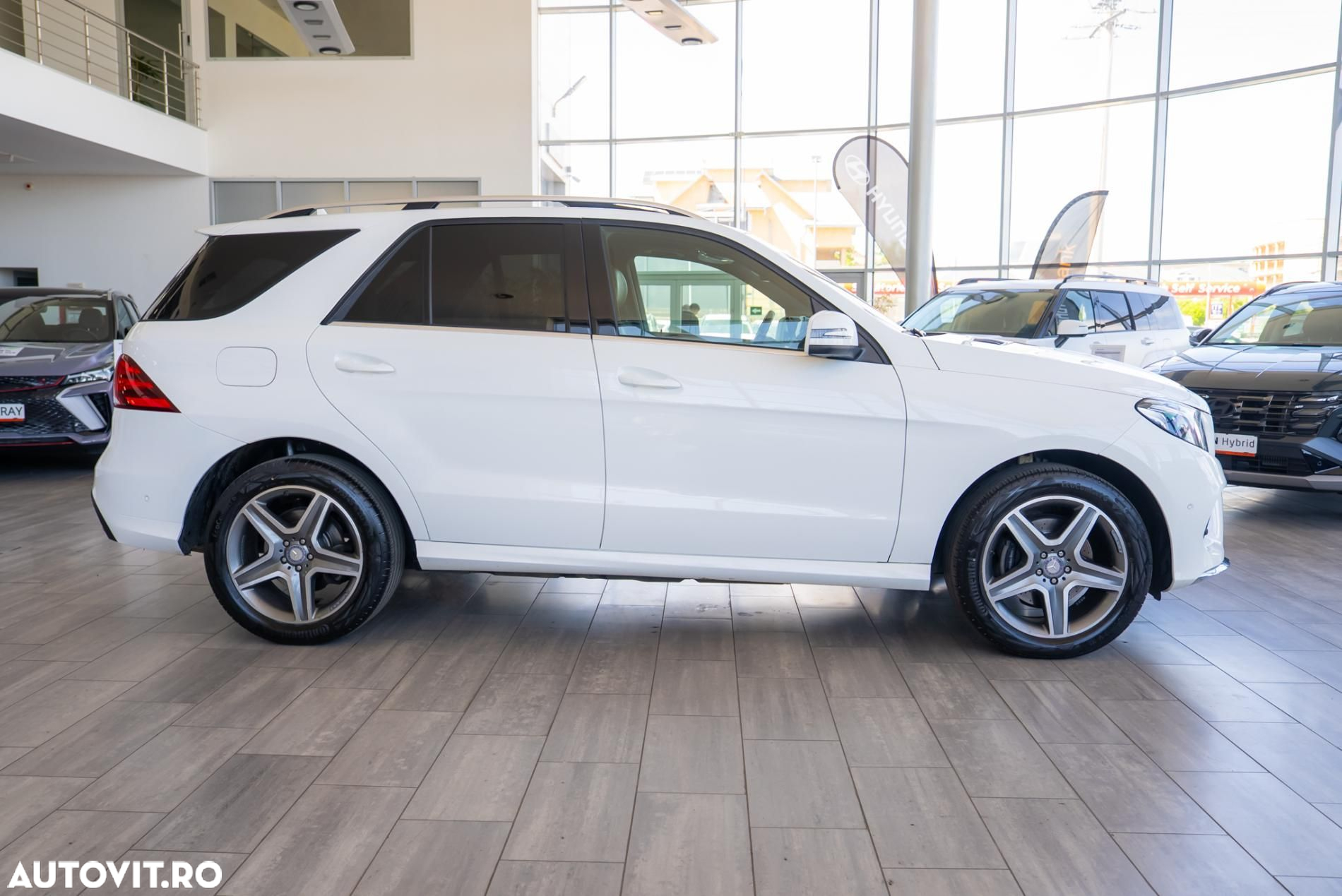 Mercedes-Benz GLE 350 d 4Matic 9G-TRONIC AMG Line - 11