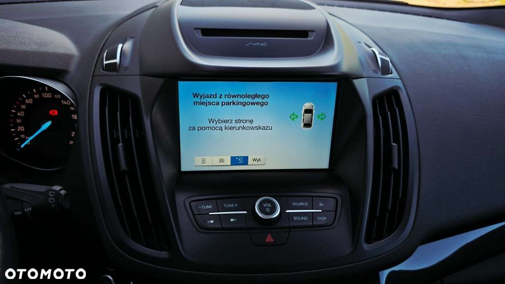 Ford Kuga 1.5 EcoBoost 2x4 Titanium - 18