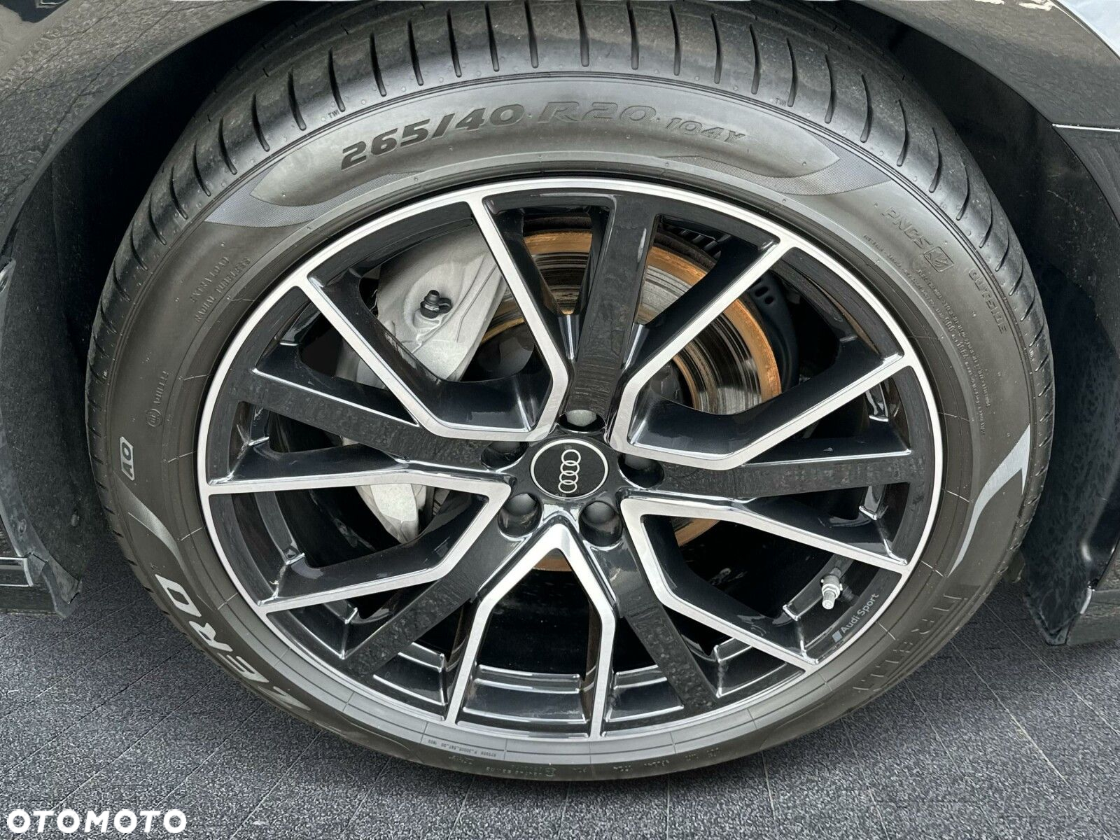 Audi A8 - 11