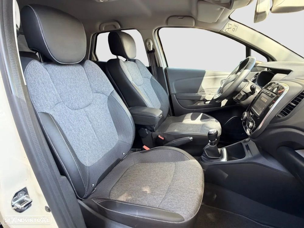 Renault Captur - 13