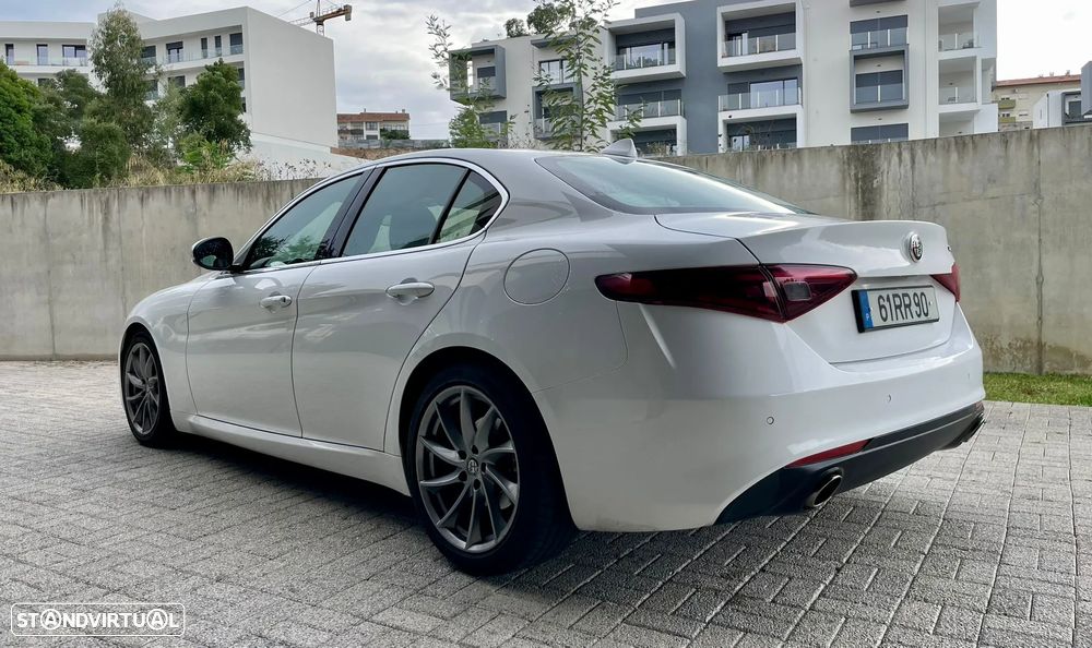 Alfa Romeo Giulia 2.2 D Super AT8 - 4