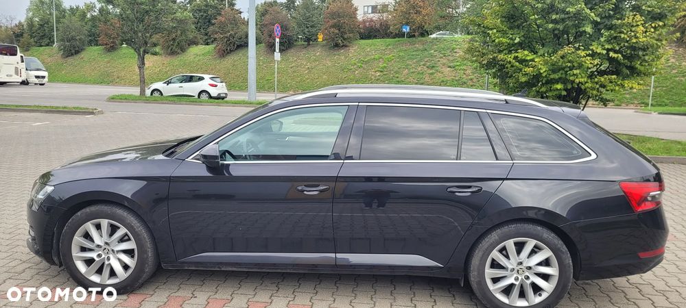 Skoda Superb 2.0 TDI Ambition DSG - 2