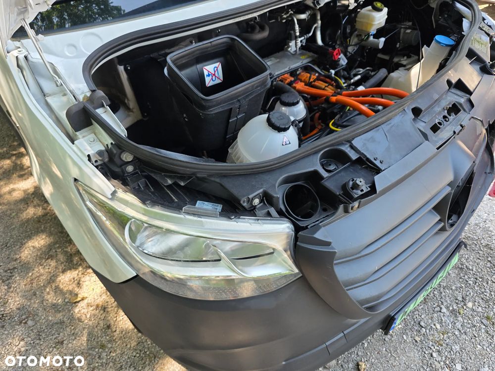Mercedes-Benz SPRINTER - 18