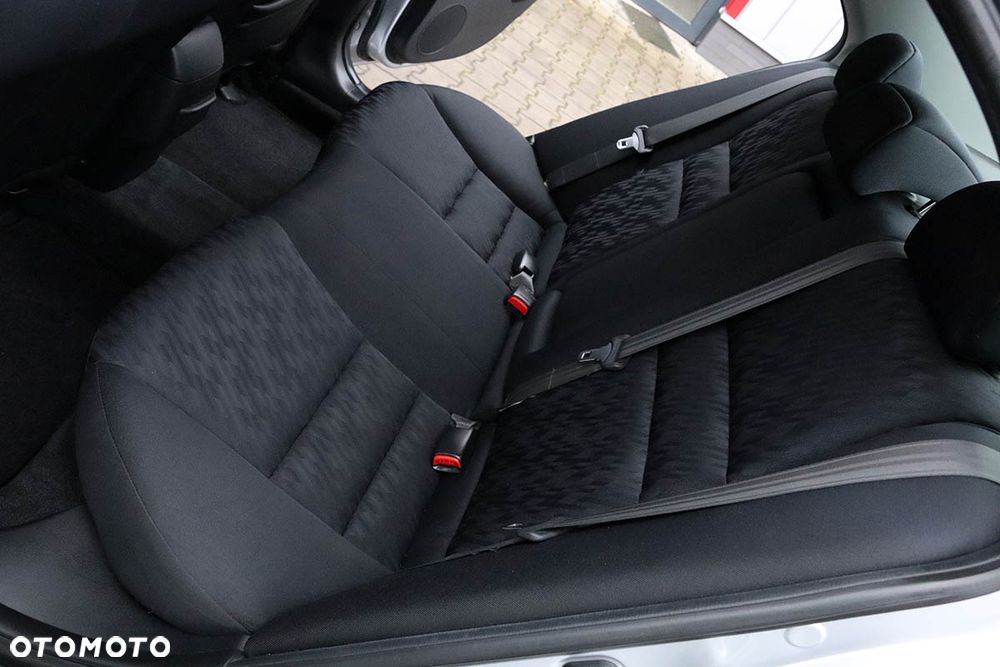 Honda Accord 2.0 i Executive - 28