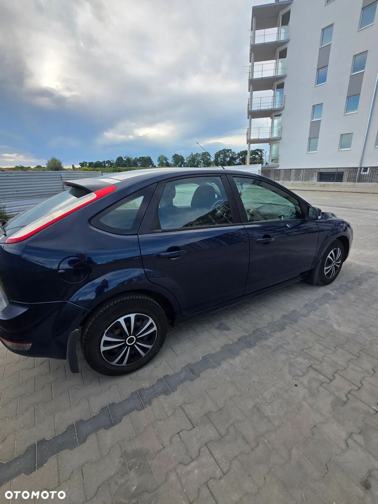 Ford Focus 1.6 Ambiente - 13