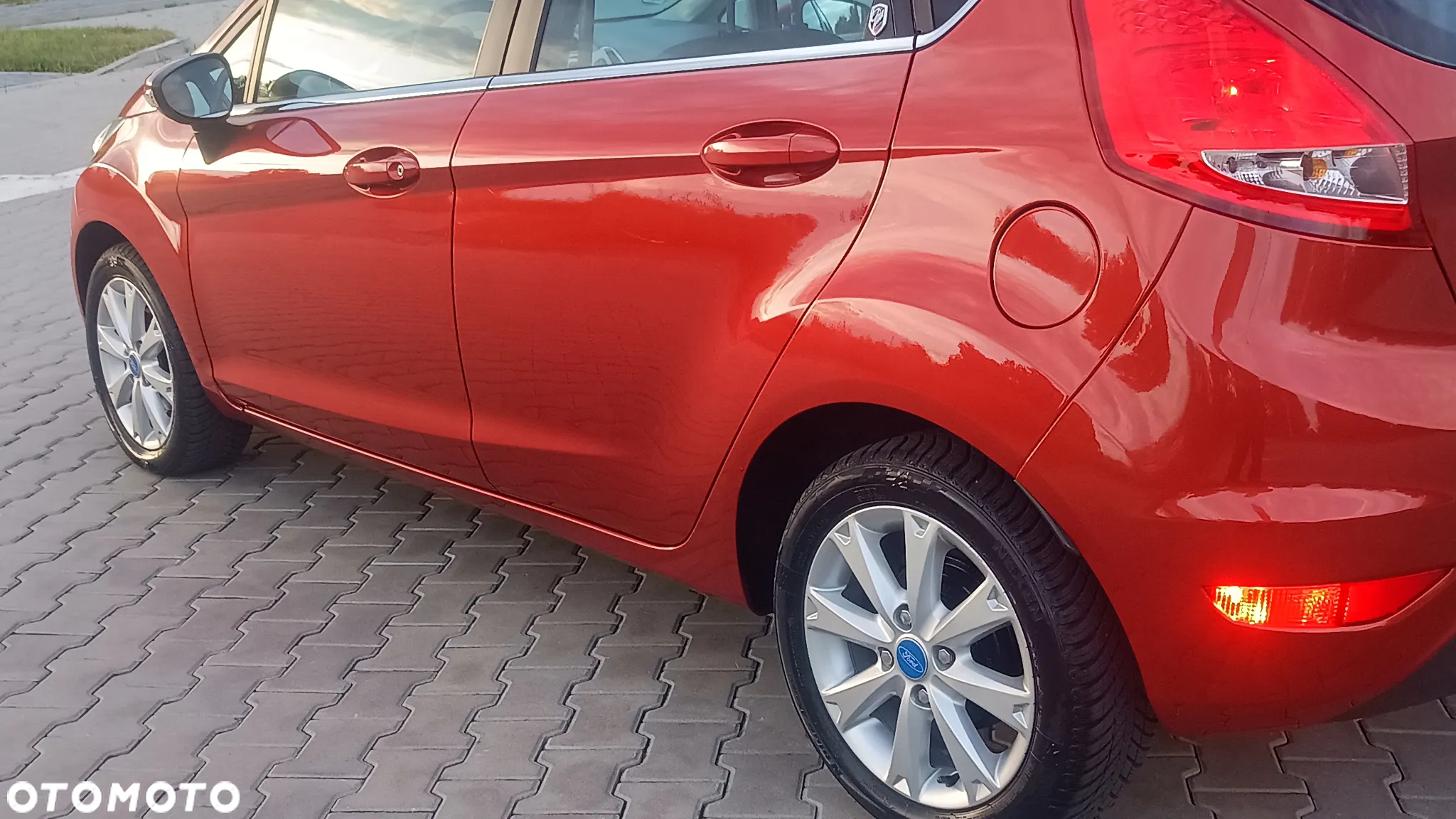Ford Fiesta 1.4 Ghia EU5 - 11